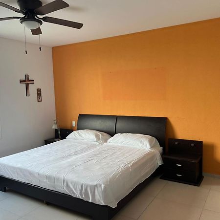 New Beachfront Luxury Apartments Cancún Exteriör bild
