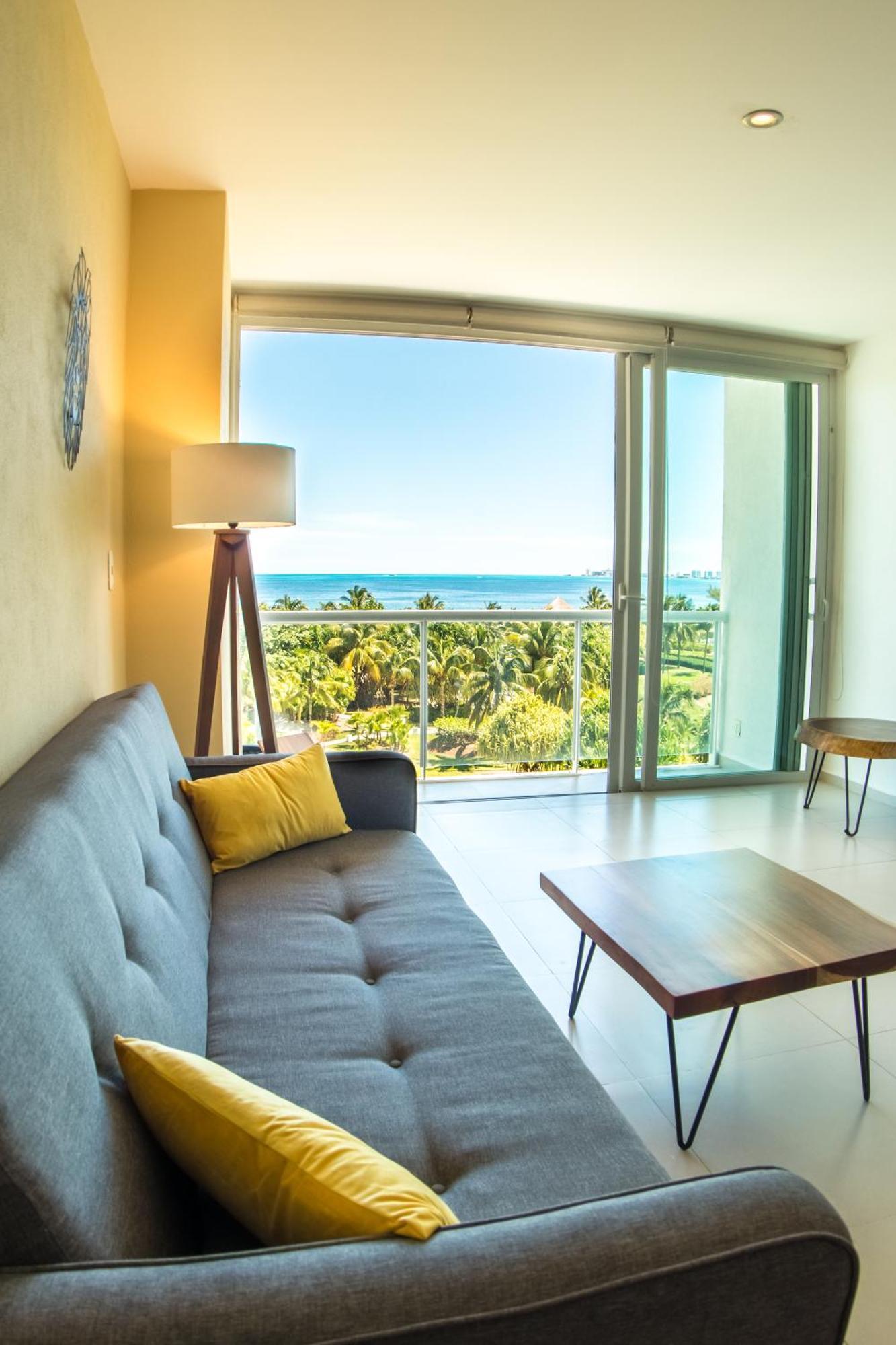 New Beachfront Luxury Apartments Cancún Exteriör bild