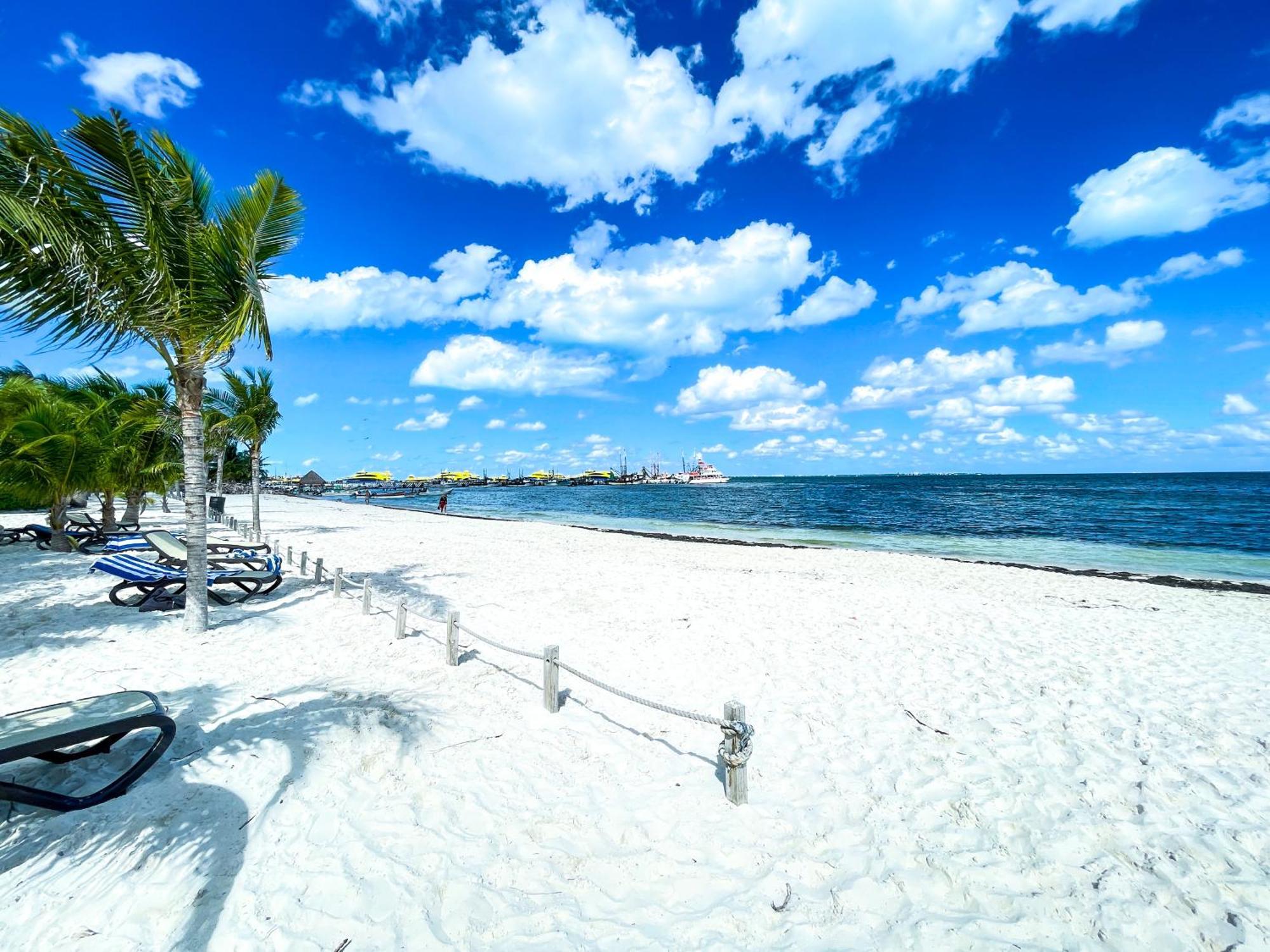 New Beachfront Luxury Apartments Cancún Exteriör bild