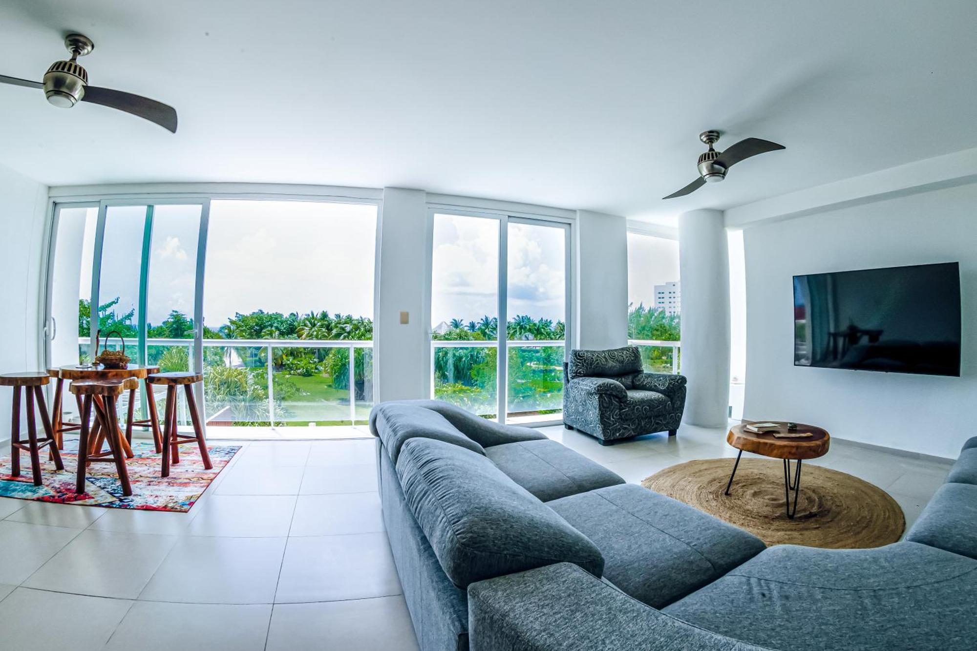 New Beachfront Luxury Apartments Cancún Exteriör bild
