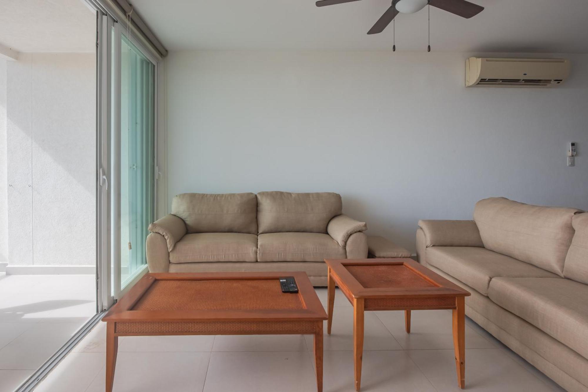 New Beachfront Luxury Apartments Cancún Exteriör bild